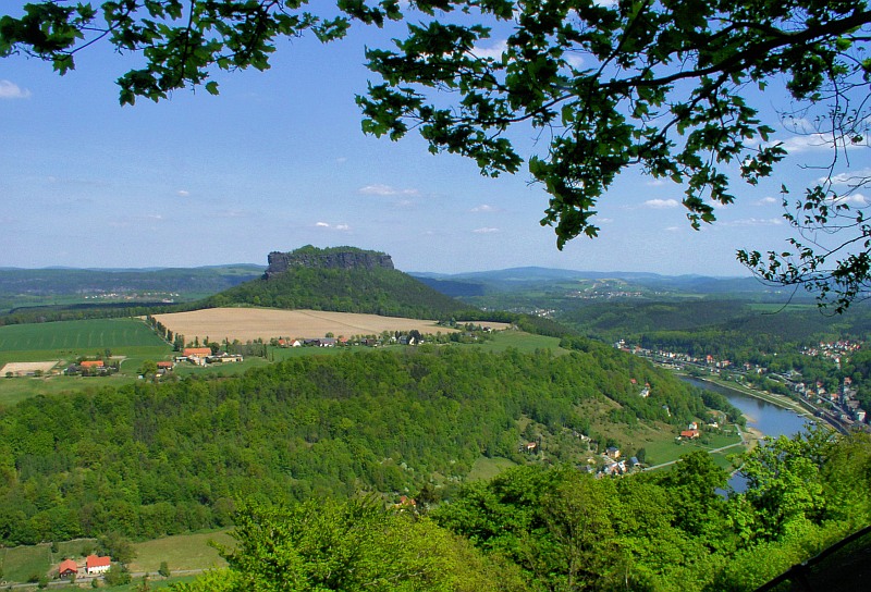 widok na Lillienstein z twierdzy Koenigstein, cz 1