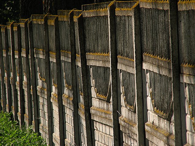 Uroki betonu - płotek