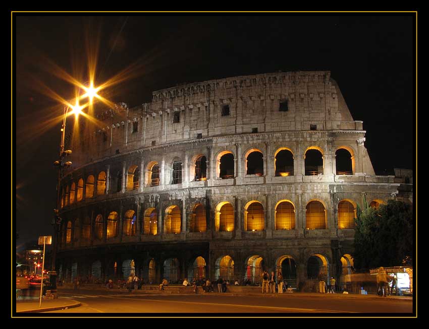 Colosseo by night