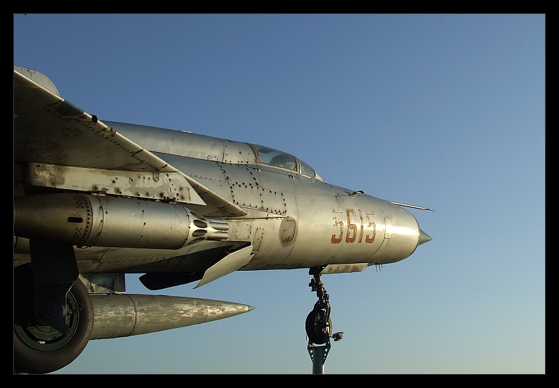 MIG-21