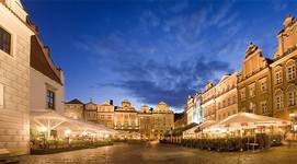 Stary Rynek by night 2