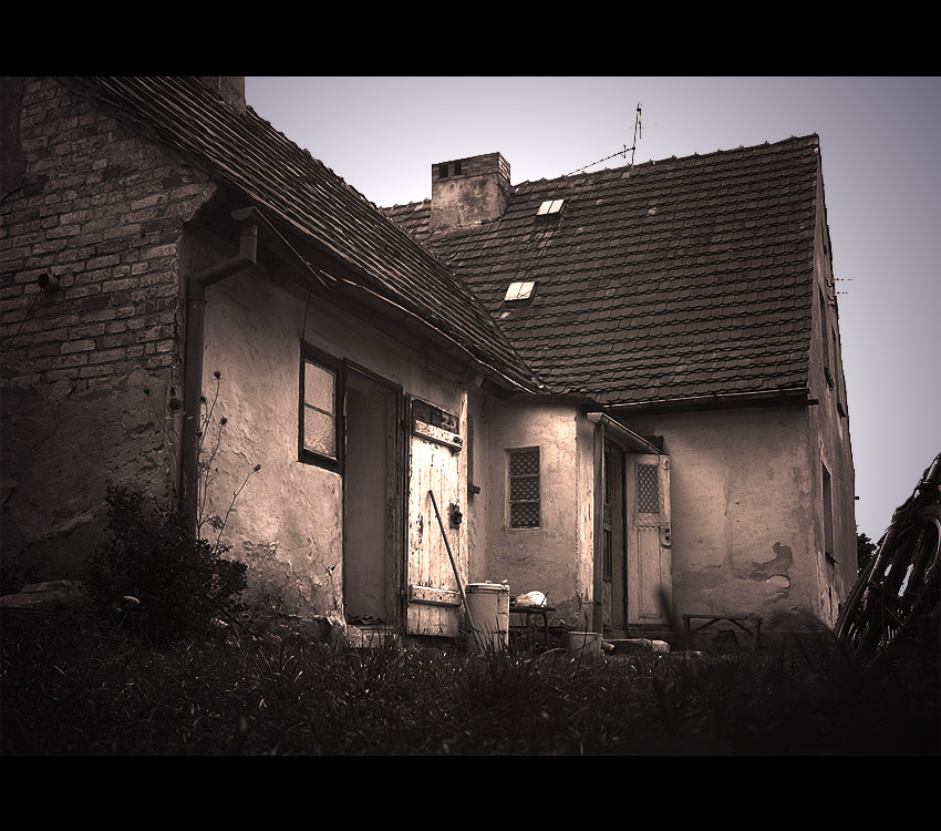 OLD HOUSE