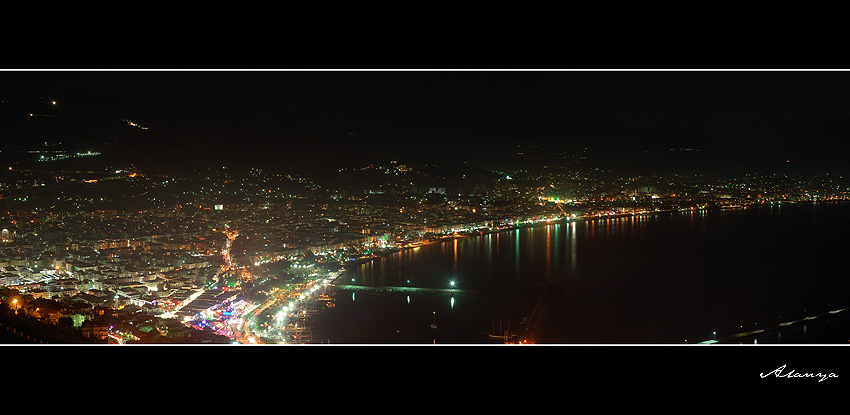 Alanya nocą