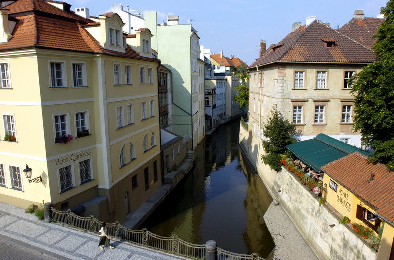 Widok z mostu Karola. Czeska Praga.