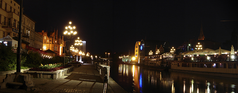 Bydgoszcz nocą