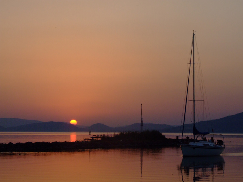 Balaton o zachodzie slonca