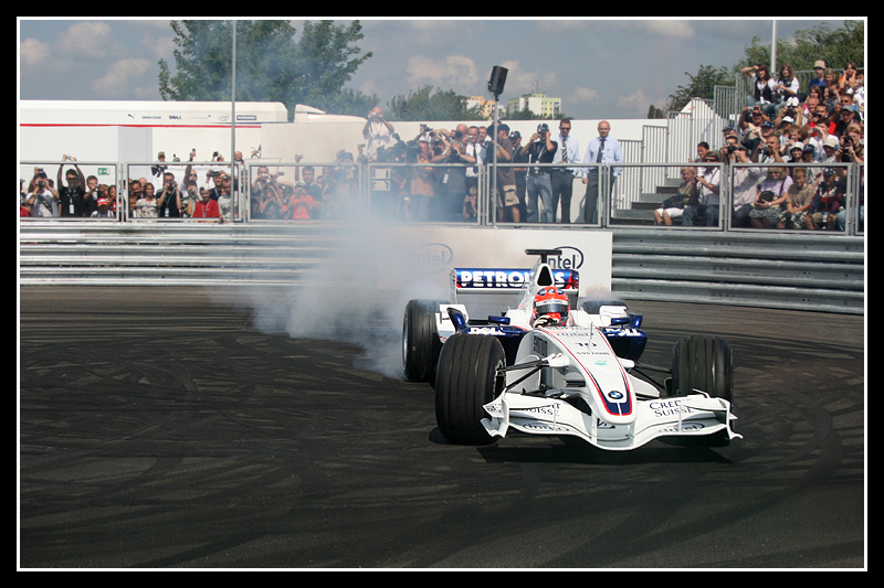 BMW Sauber F1 Pit Lane Park - piątek