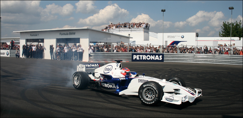 BMW Sauber F1 Pit Lane Park - piątek #2