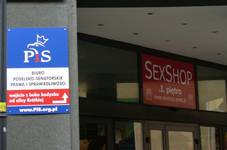 PiS zaprasza do Sex Shopu;)