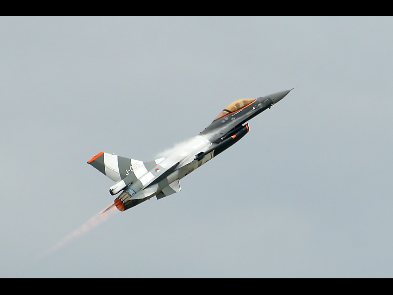 F-16