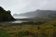 Najslawniejsza plaza surferow w Nowej Zelandii Te Piha