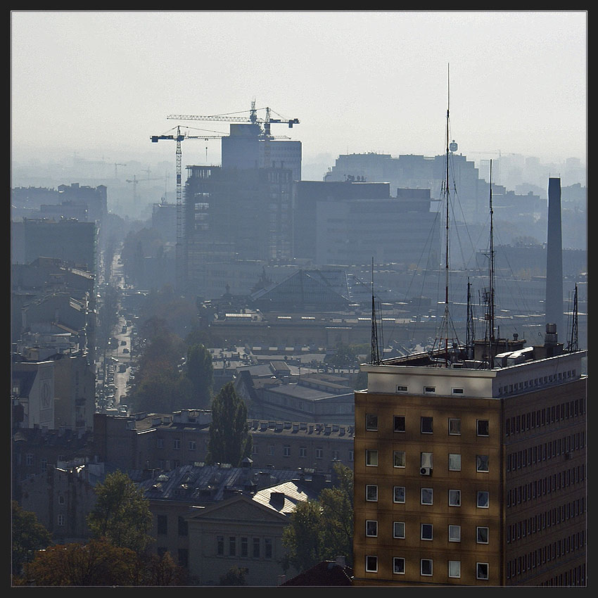 miasto budzi się 1/4