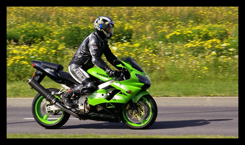 Kawasaki ZX9R