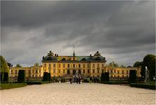 Pałac w Drottningholm(widok od strony ogrodu) - Szwecja