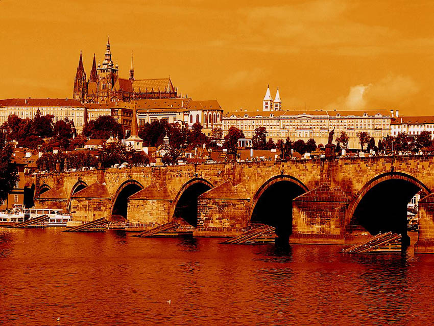 PRAGA V