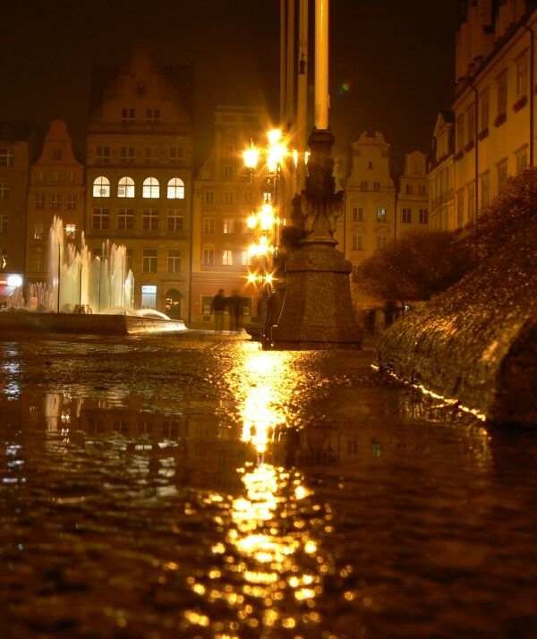 .: Wrocław deszczową porą :.