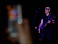 "Joe Satriani - Wrocław Rynek 2006" c.d.