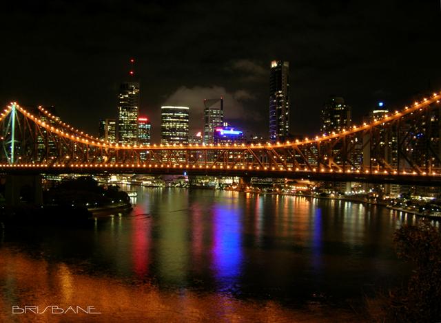 Brisbane by Night