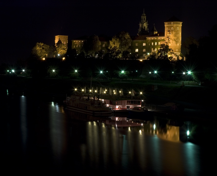 Wawel by night