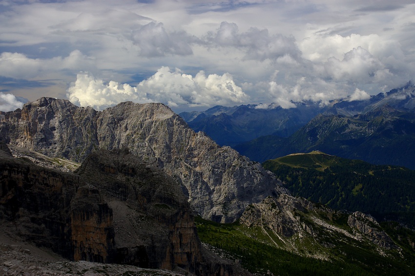 Dolomity