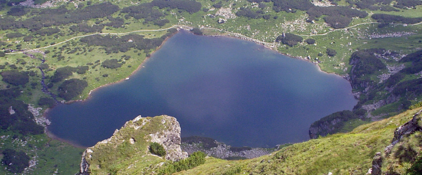 Góry, stawy, piękne widoki