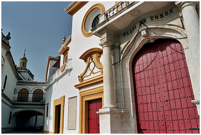 ...plaza de Toros...