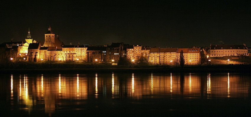 Panorama Grudziadza nocą...