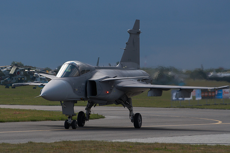 JAS-39 GRIPEN