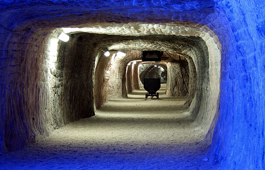 Muzeum; gdzieś pod Ziemią,