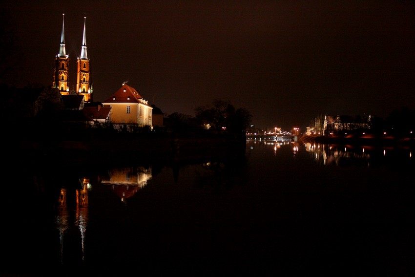 Wrocław by night