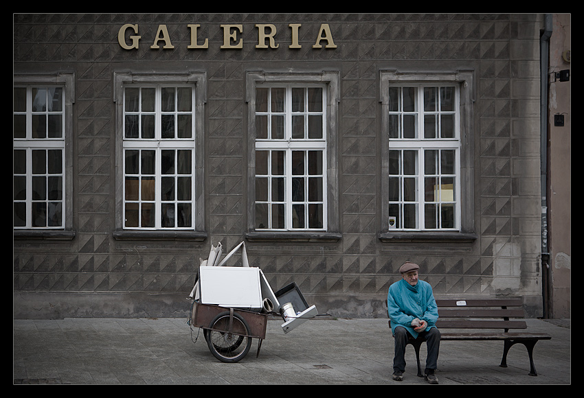 to nie galeria, to Człowiek (cykl: Szczęśliwszego Nowego Roku 7/9)