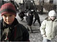 enfants dans le jardin