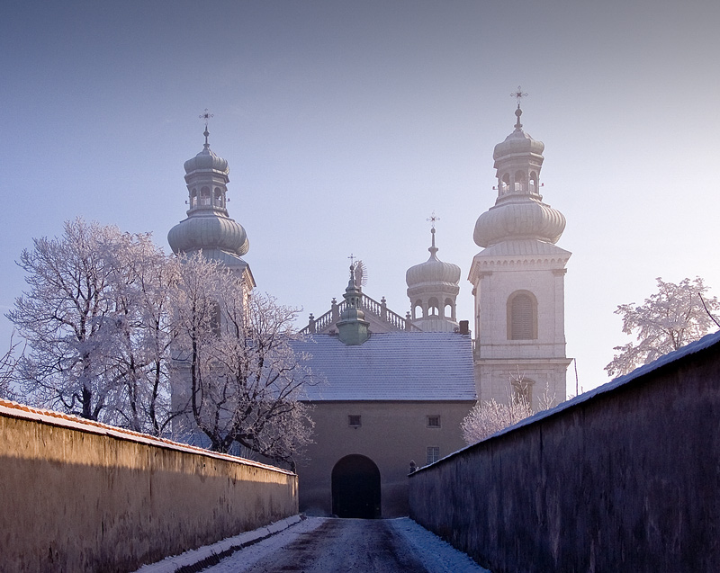 Klasztor w słońcu