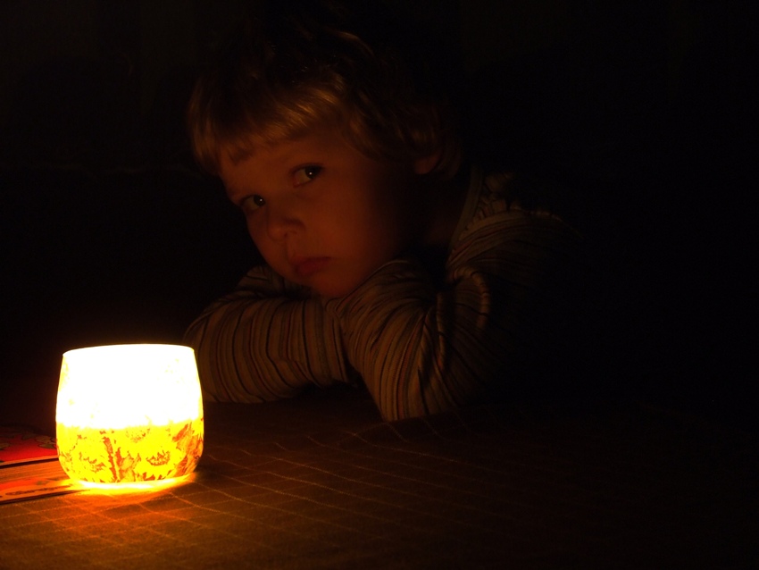 Ola nocą