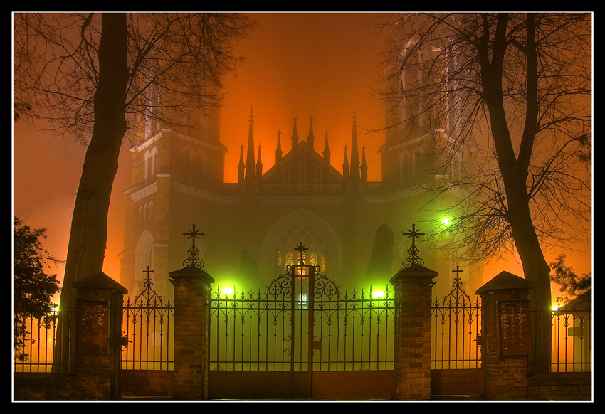 sanktuarium we mgłach