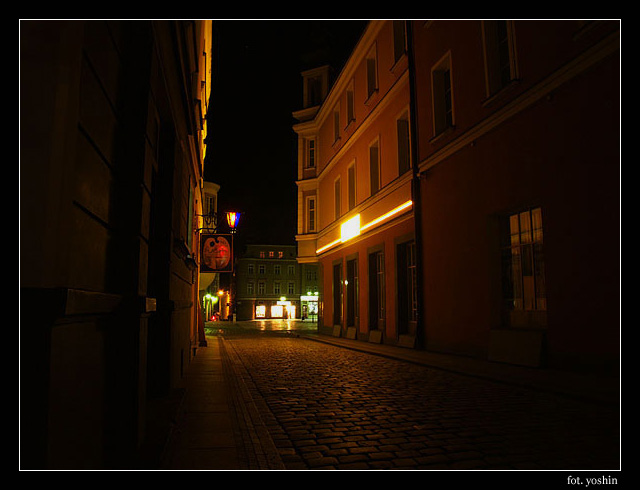 Opolski rynek nocą