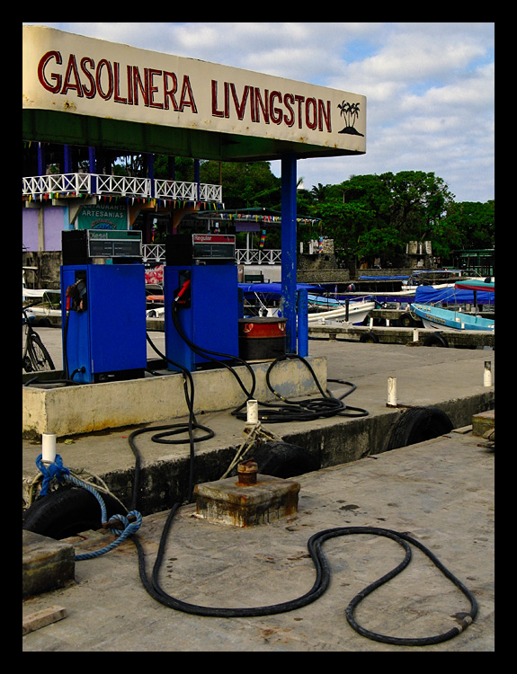 Gasolinera Livingston