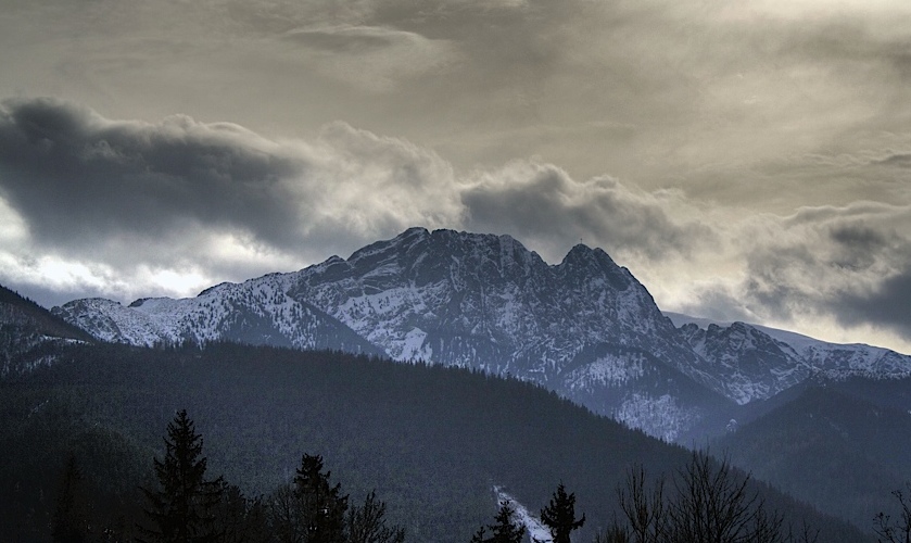 ŚPIĄCY GIEWONT