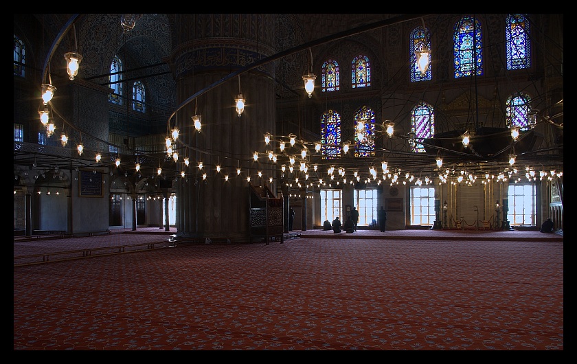 Sultanahmet Camii - Błękitny Meczet wewnątrz