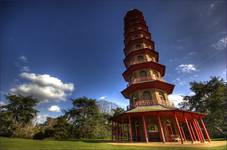 Krzywa Pagoda w Kew Gardens;)