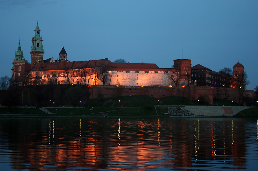 Wawel nocą