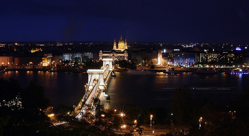 nocne wspomnienie Budapesztu