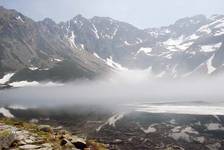 Tatry-czarny staw gąsienicowy