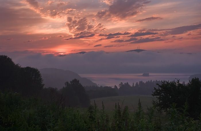 Świt nad Soliną