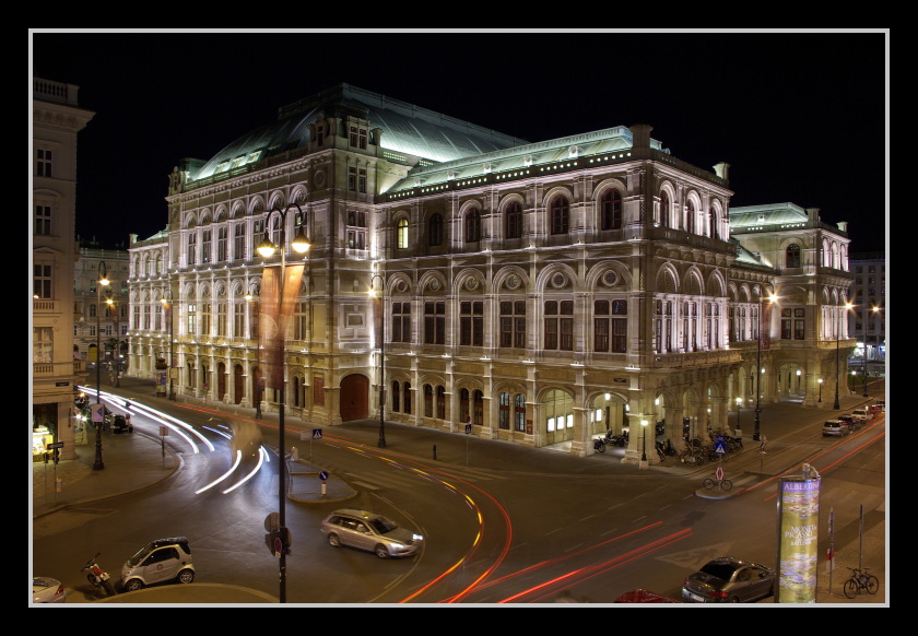 Vienna after working hours - Opera II