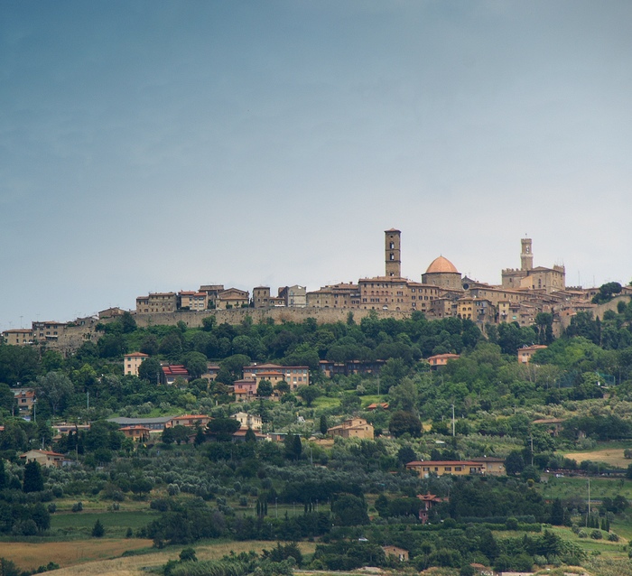 Volterra - chłodna perła Toskanii ..