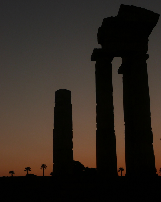 Rodos by night