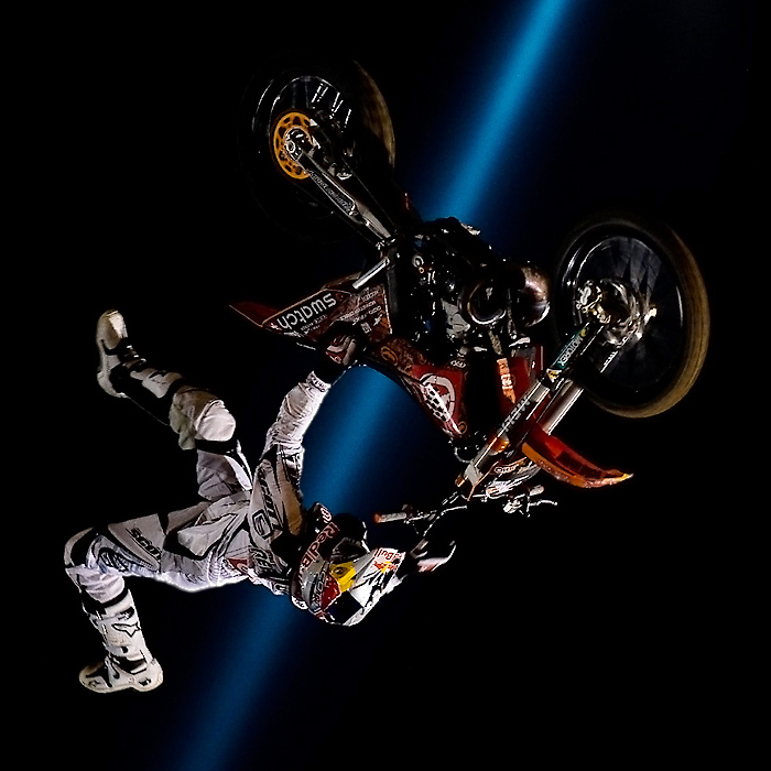 "Red Bull  X-Fighters & Decydujący Moment".cz.I.