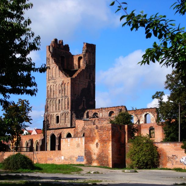 FRAGMENT RUIN KOŚCIOŁA ŚW. MIKOŁAJA - GŁOGÓW