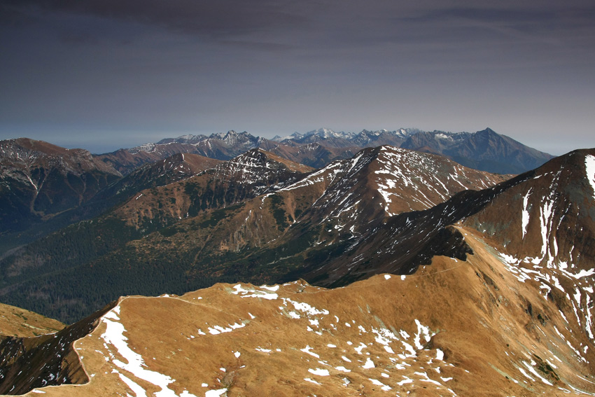 Widok ze Starorobociańskiego na Tatry Wysokie